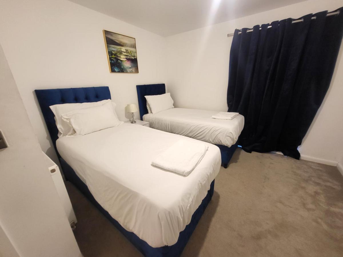 Garland Apartment, Greenhithe 3 ดาร์ทฟอร์ด ภายนอก รูปภาพ
