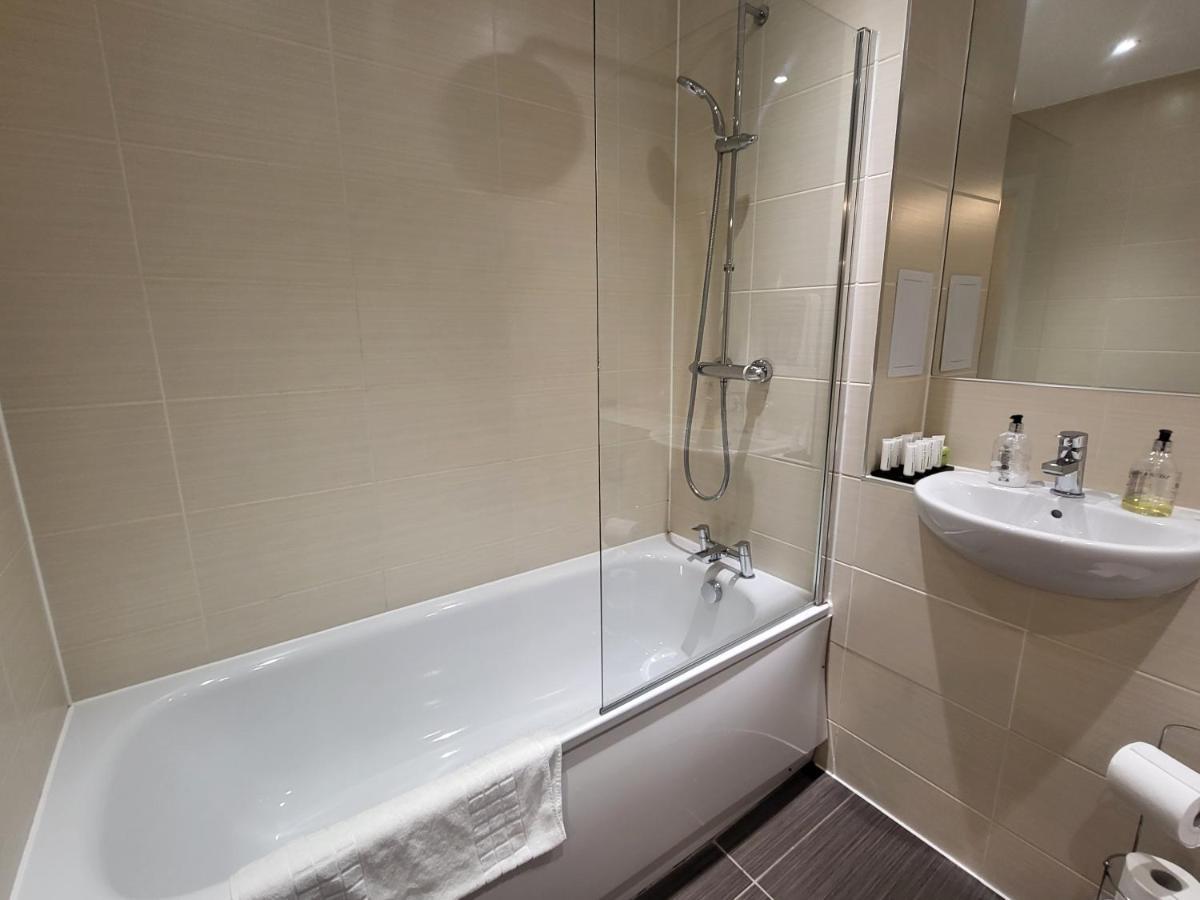 Garland Apartment, Greenhithe 3 ดาร์ทฟอร์ด ภายนอก รูปภาพ