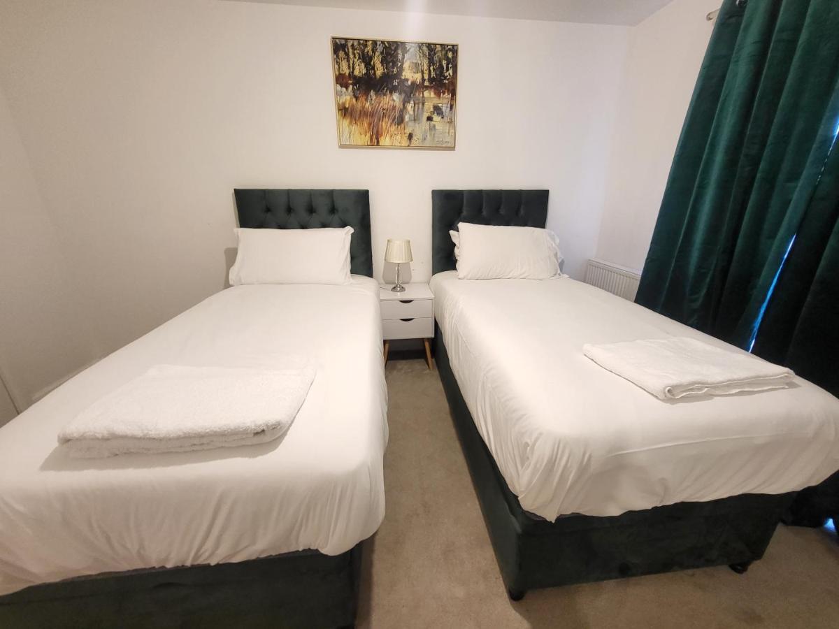 Garland Apartment, Greenhithe 3 ดาร์ทฟอร์ด ภายนอก รูปภาพ