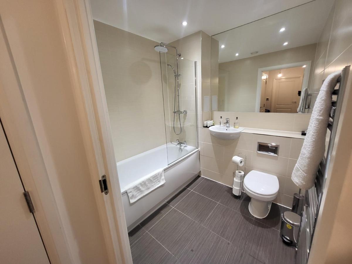 Garland Apartment, Greenhithe 3 ดาร์ทฟอร์ด ภายนอก รูปภาพ