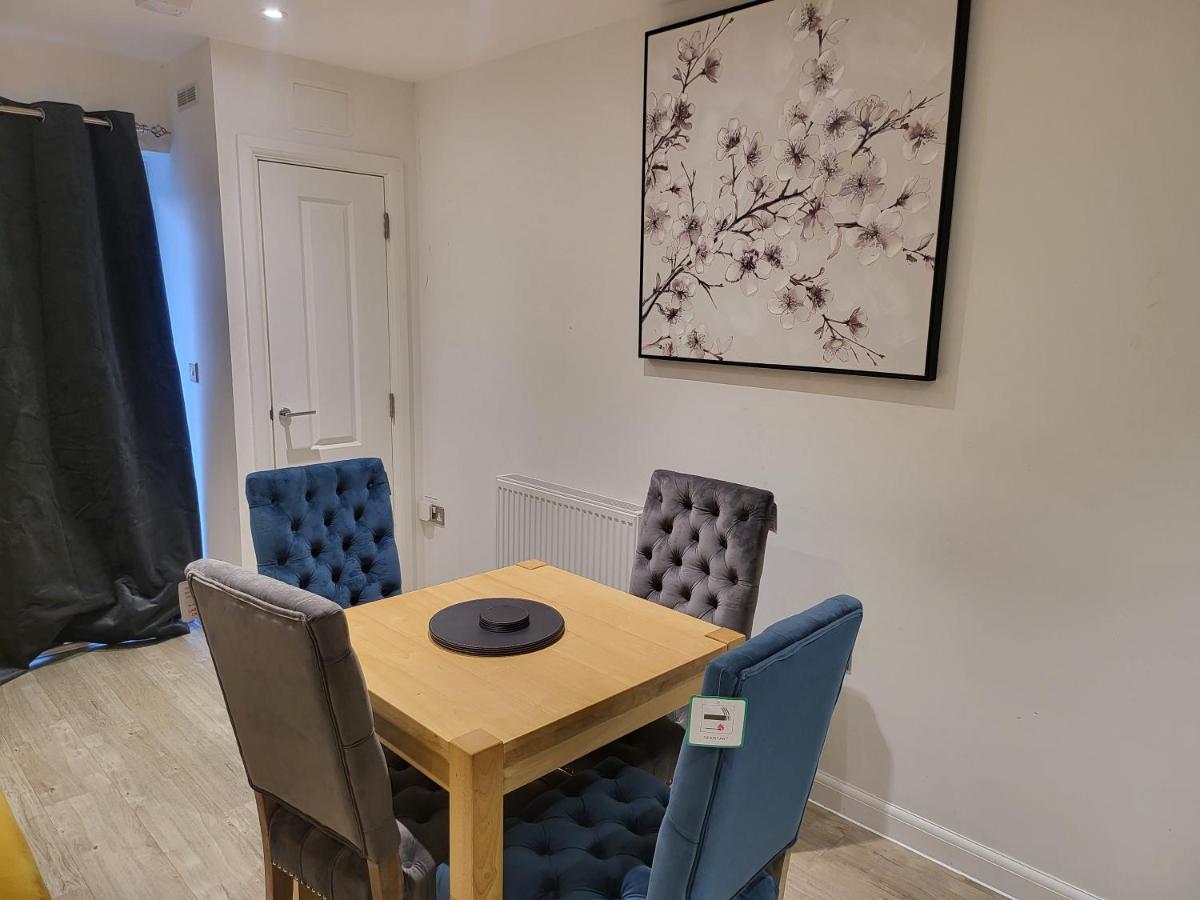 Garland Apartment, Greenhithe 3 ดาร์ทฟอร์ด ภายนอก รูปภาพ