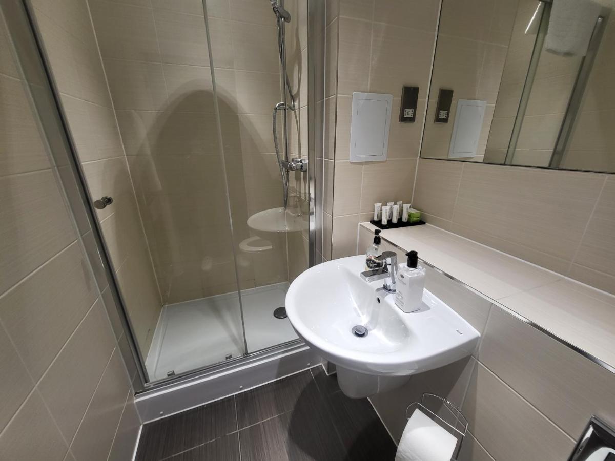 Garland Apartment, Greenhithe 3 ดาร์ทฟอร์ด ภายนอก รูปภาพ